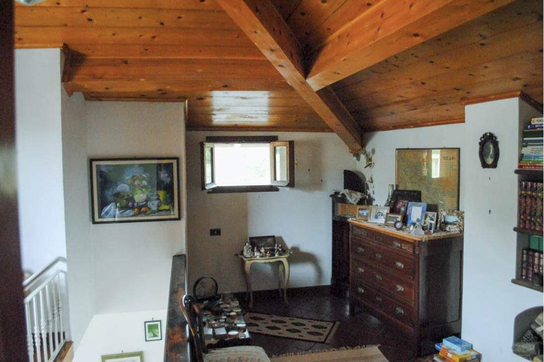 Sanremo vendita appartamento su due livelli in casa indipendente