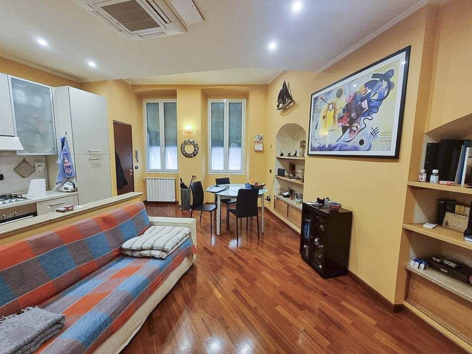 Sanremo, trilocale ristrutturato, centralissimo vicino al Teatro Ariston