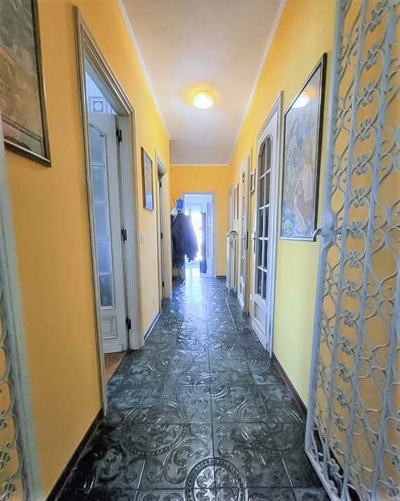Sanremo, zona collinare, Strada Capinera, quadrilocale con cantina e posto auto coperto