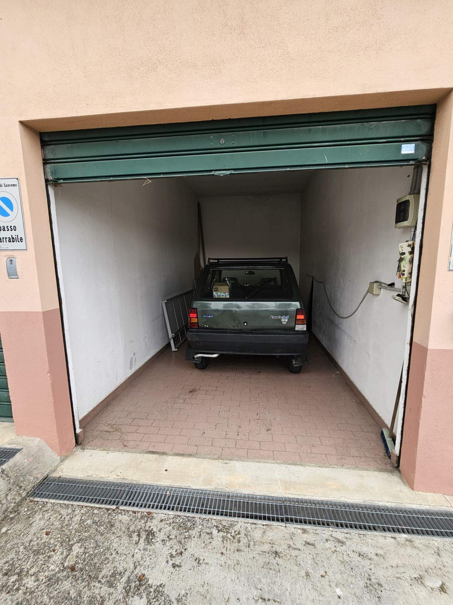 Sanremo: Appartamento in Casa Storica con Vista Mare e Monti