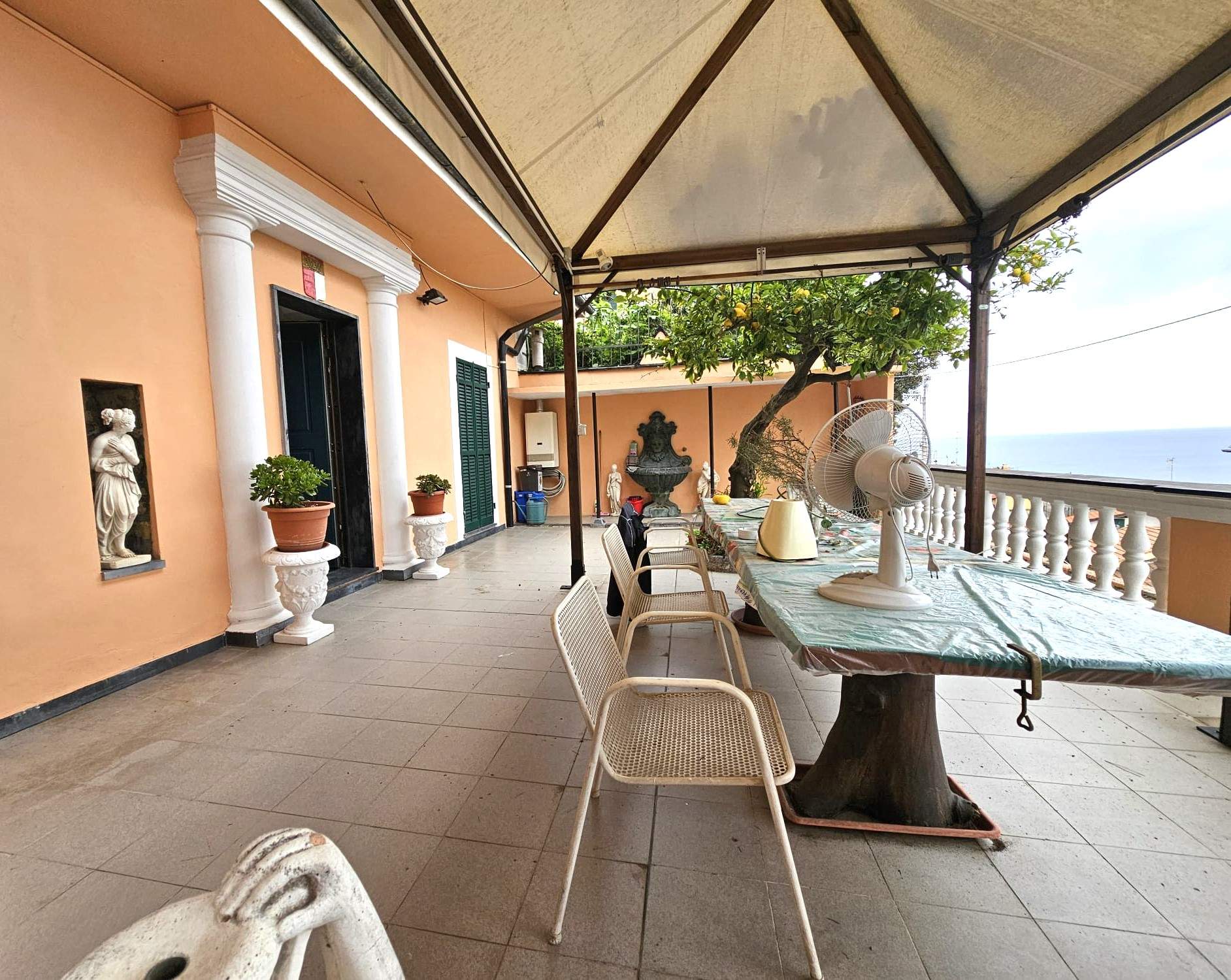 Sanremo: Appartamento in Casa Storica con Vista Mare e Monti