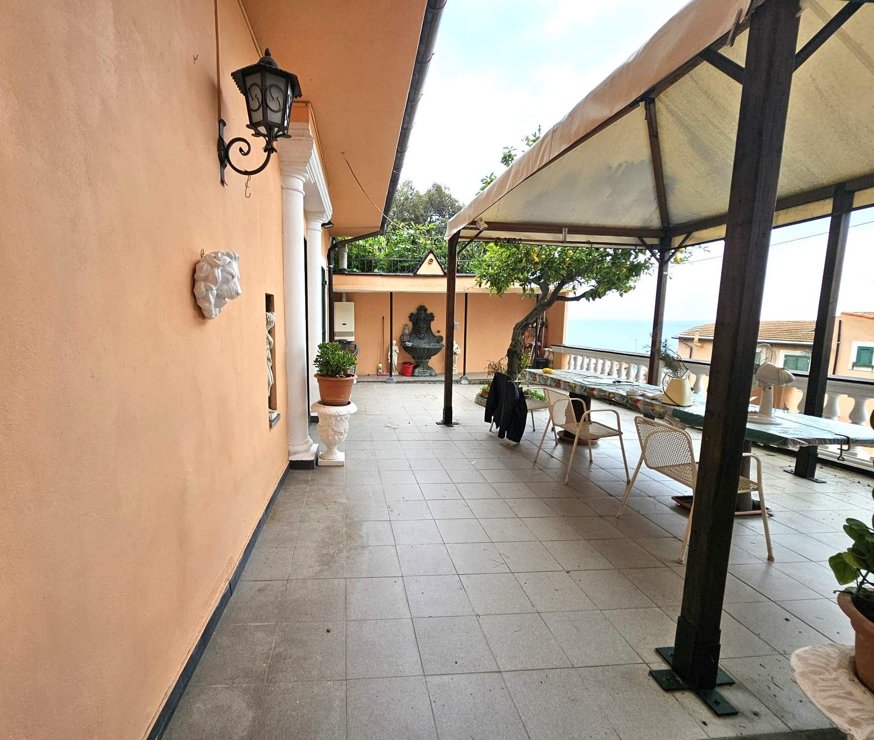 Sanremo: Appartamento in Casa Storica con Vista Mare e Monti