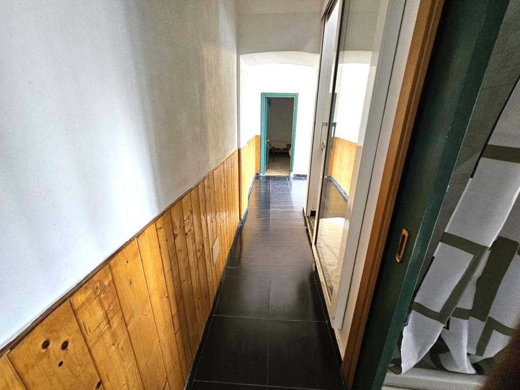 Sanremo: Appartamento in Casa Storica con Vista Mare e Monti