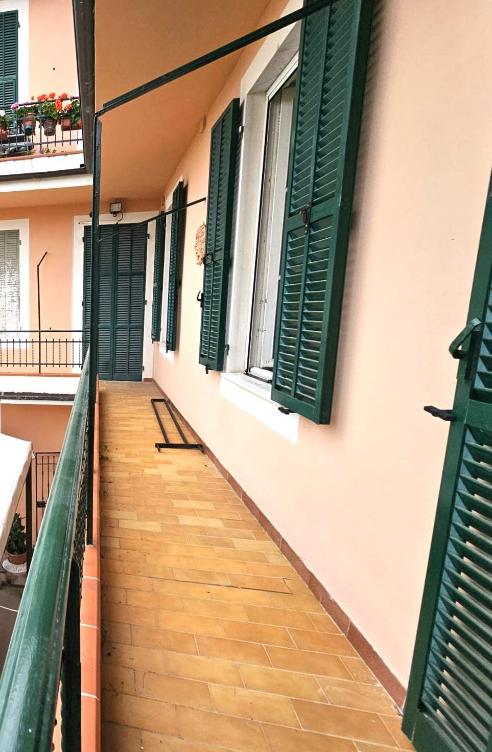 Sanremo: Appartamento in Casa Storica con Vista Mare e Monti