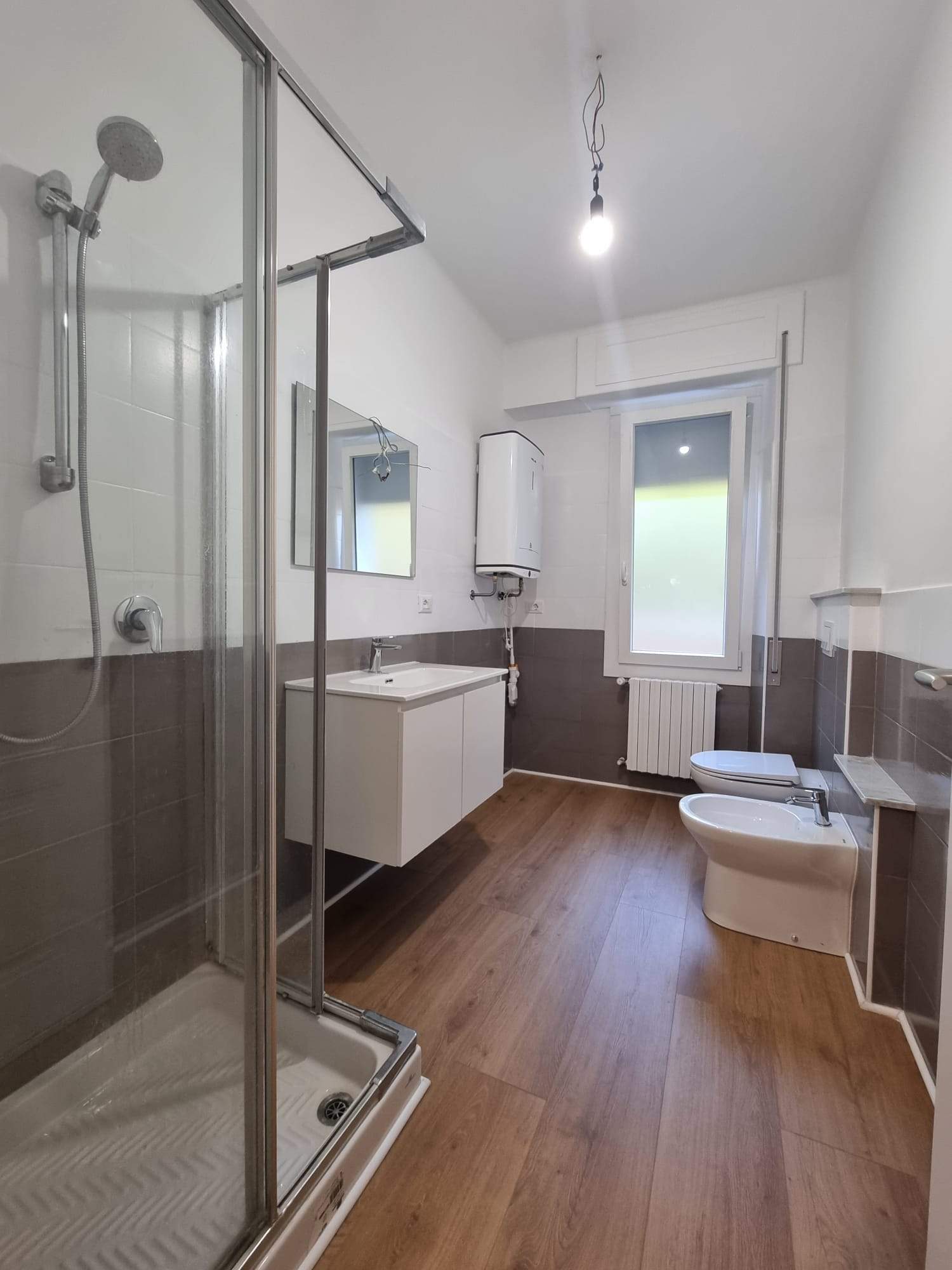 Sanremo, Zona Foce / Villa Helios/ Carrefour, Trilocale ristrutturato con cantina