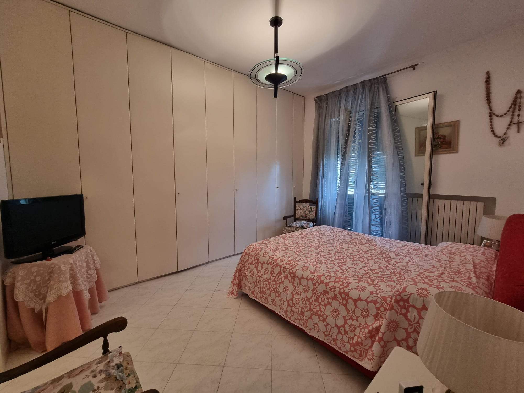 Sanremo, zona Solaro, Appartamento su due livelli in casa bifamiliare indipendente.