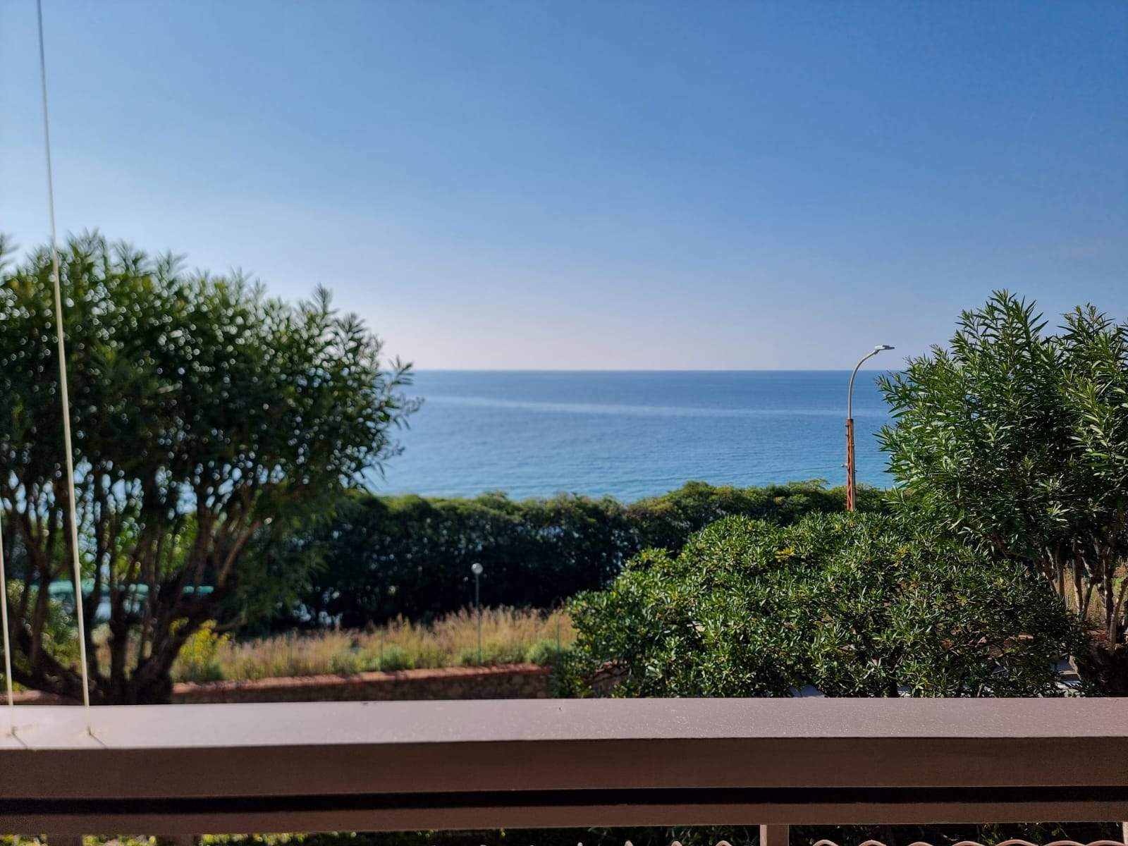 Sanremo, La Brezza – Corso Mazzini: trilocale fronte mare con terrazza e posto auto