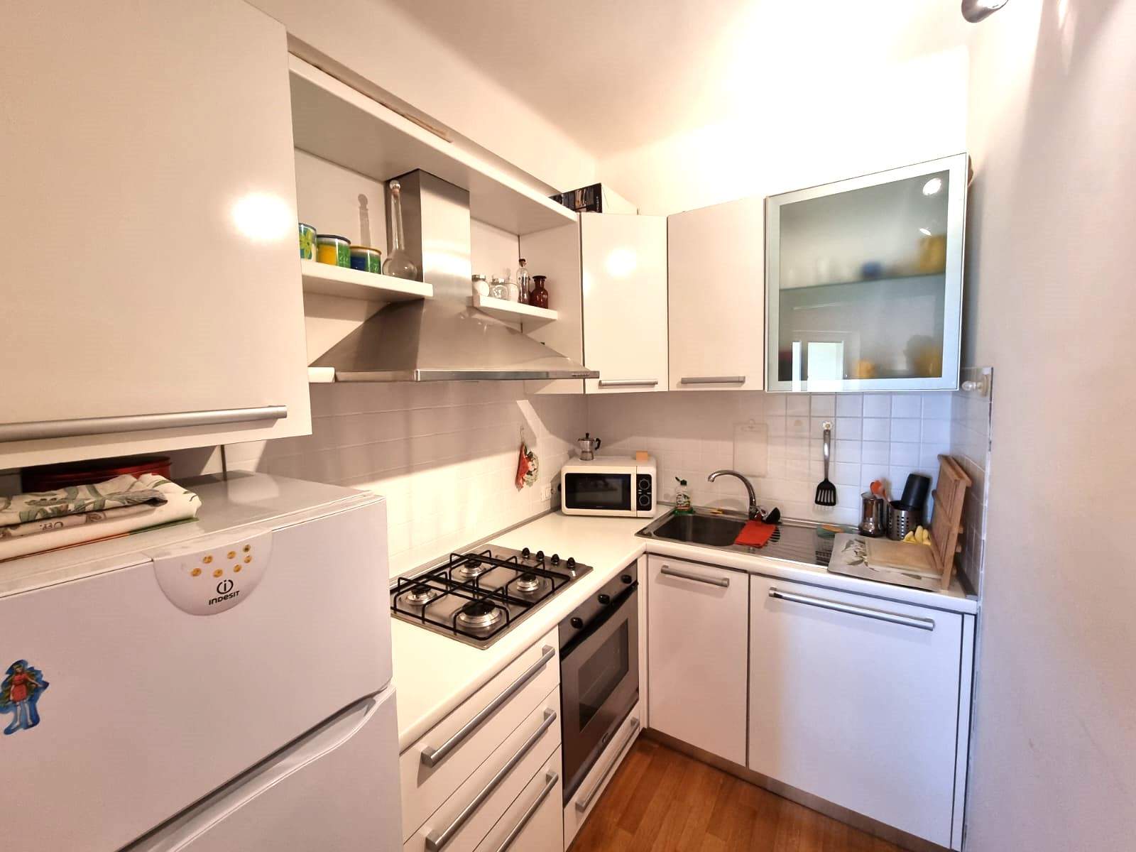 Sanremo, Trilocale ristrutturato con vista mare in zona Foce, via Padre Semeria